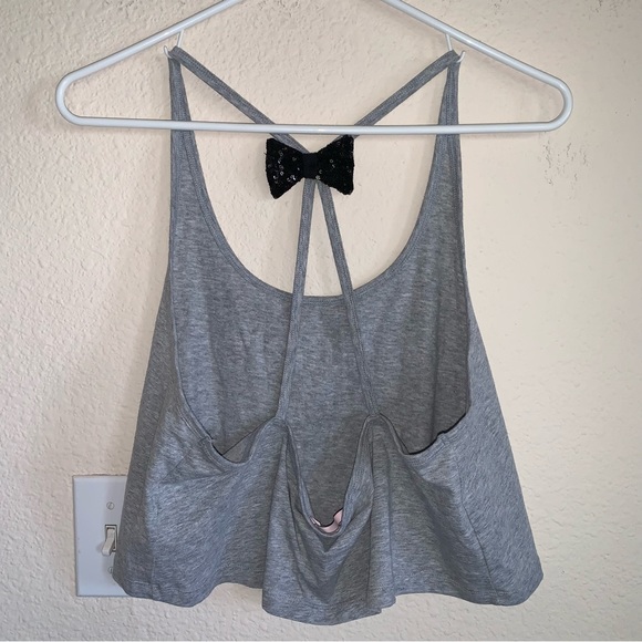 NWOT Victoria’s Secret Gray Strappy Graphic Crop Top - Picture 4 of 14